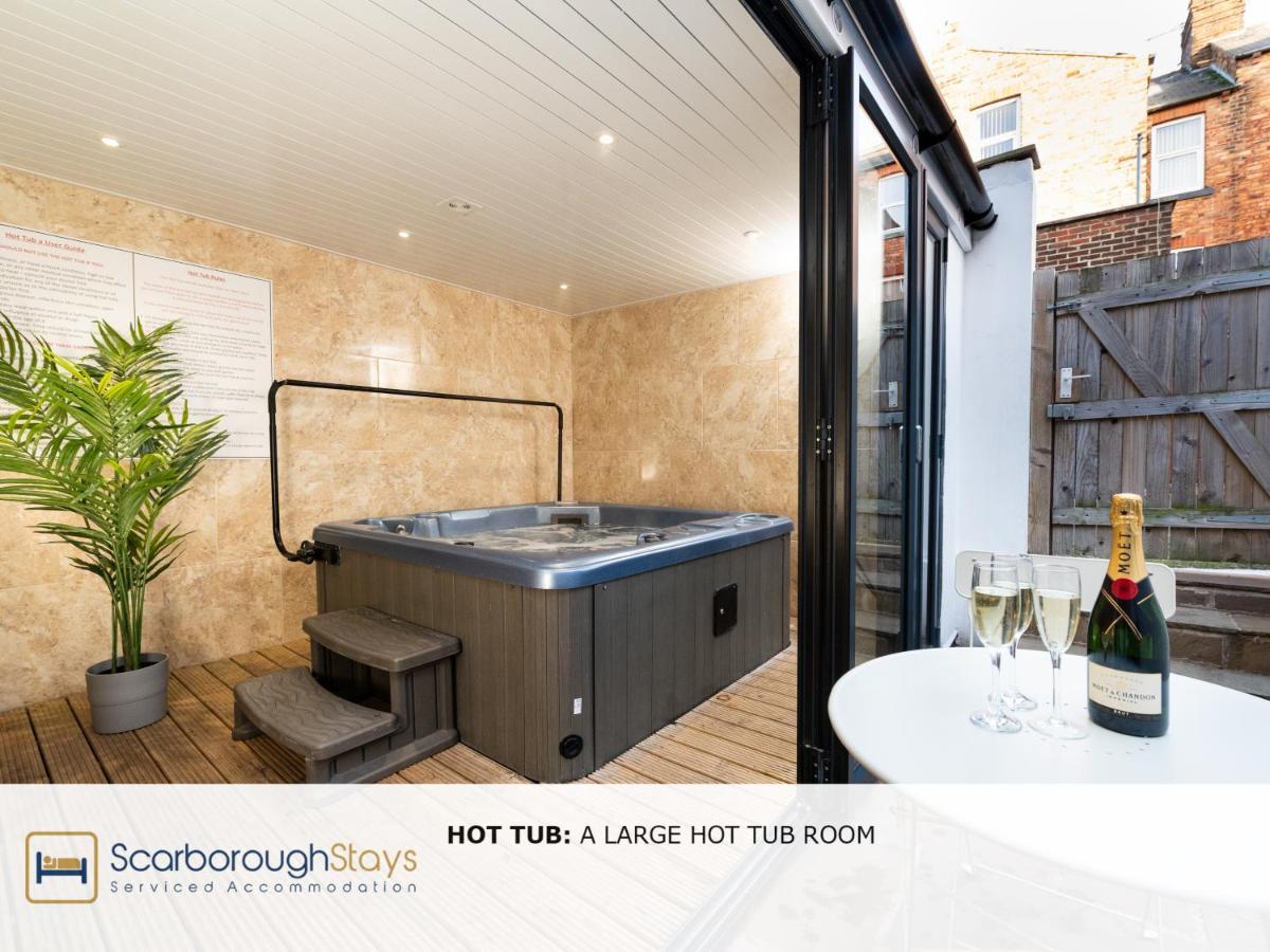Scarborough Stays - Luxury Townhouse Ideal For Large Groups - Hot Tub Экстерьер фото